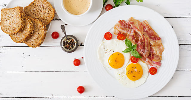 Debes-evitar-los-huevos-por-su-contenido-en-colesterol