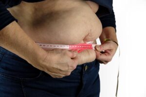 Obesidad troncular: qué es, por qué es peligrosa y cómo reducirla