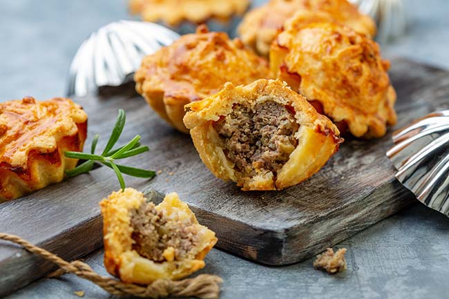homemade-mini-pies-with-meat-filling