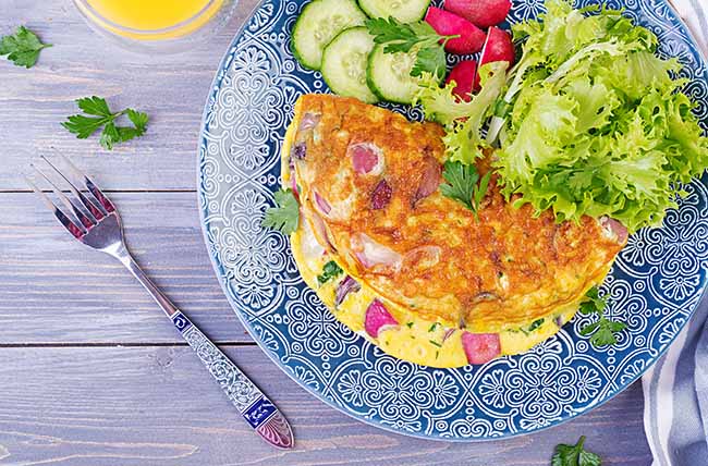 omelette-with-radish-red-onion-fresh-salad