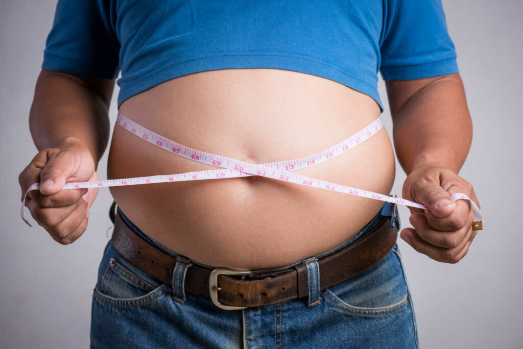 En la obesidad androide, el exceso de grasa se deposita en la parte central del cuerpo - Retos