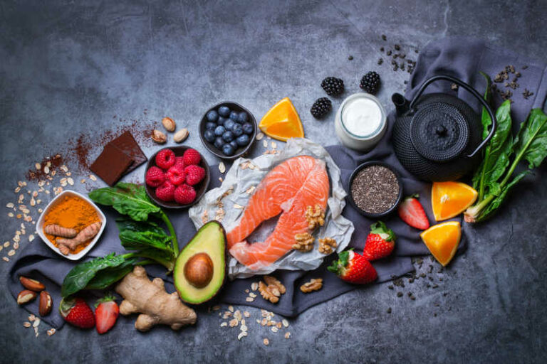 Alimentos con vitaminas para el adormecimiento de las manos