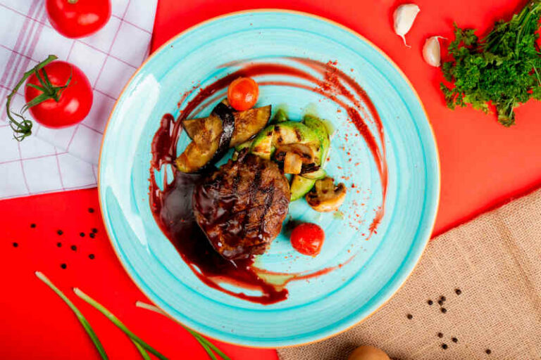 Bistec jugoso con salsa Worcestershire